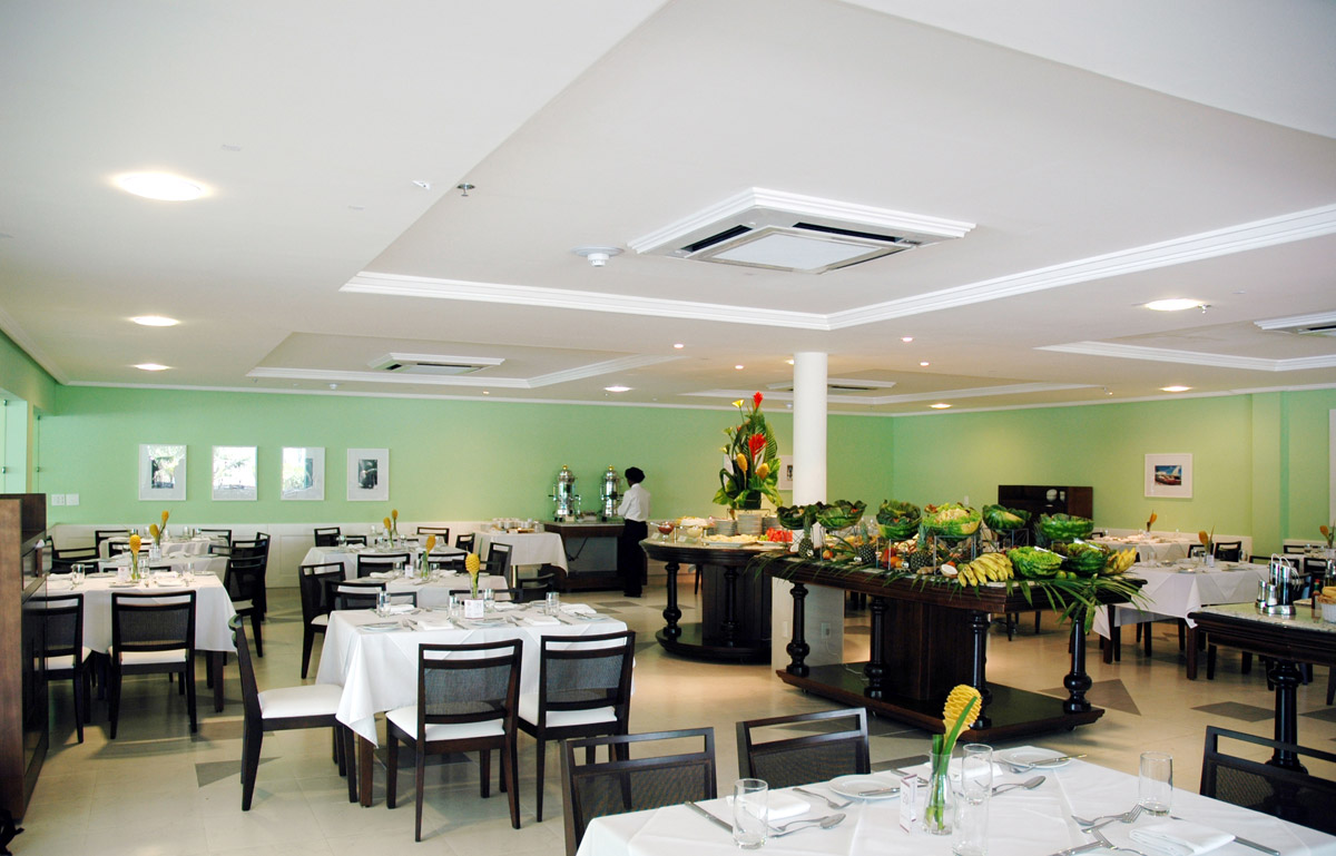 Das Restaurant im Bahia Plaza Hotel